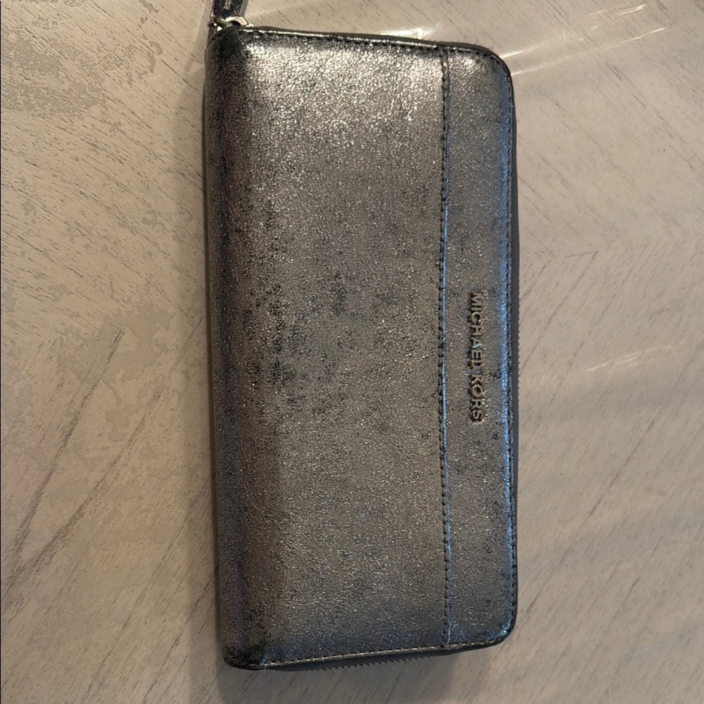 Michael Kors Metallic Silver Wallet